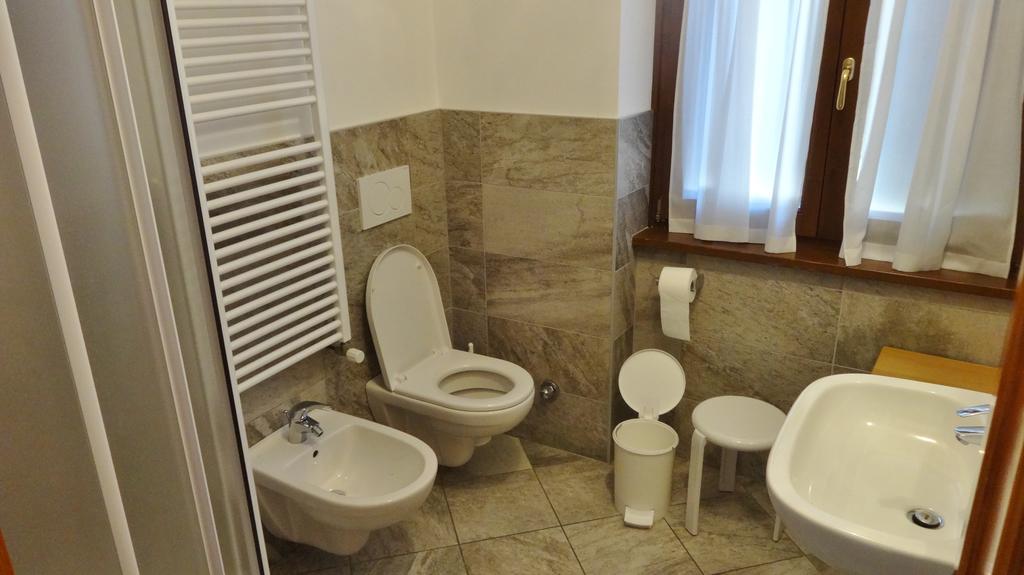 Hotel Piccolo Mondo Бормио Екстериор снимка
