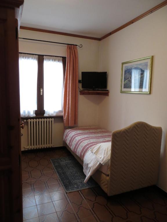 Hotel Piccolo Mondo Бормио Стая снимка
