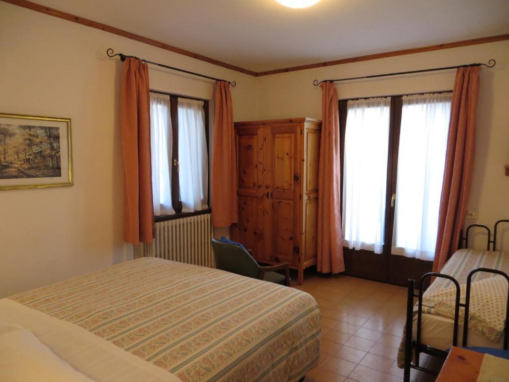 Hotel Piccolo Mondo Бормио Стая снимка